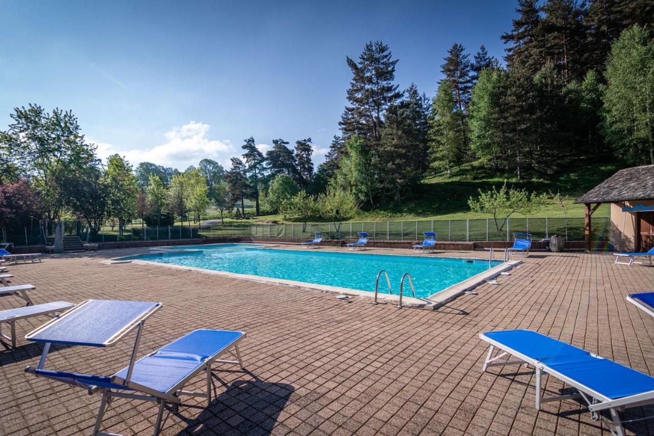 Les Hameaux De Lozere Sure Hotel Collection By Best Western Fournels Eksteriør billede