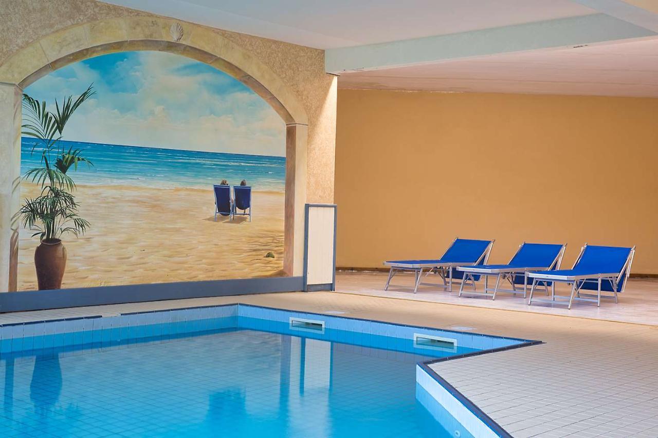 Les Hameaux De Lozere Sure Hotel Collection By Best Western Fournels Eksteriør billede